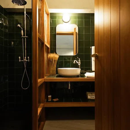 Passinhos House Bed & Breakfast 4*